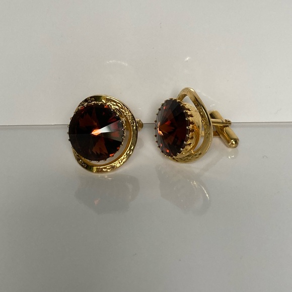 Vintage Cufflinks with Tie Pin - Picture 3 of 4